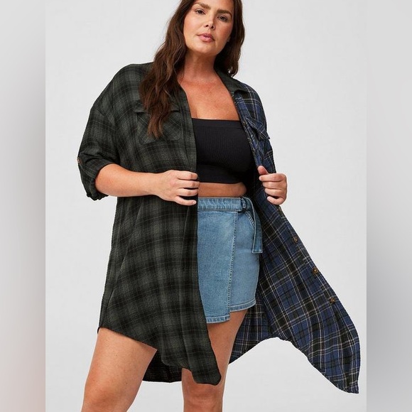 Torrid Flannel Gauze Oversized Shacket Size 4X - Picture 3 of 8